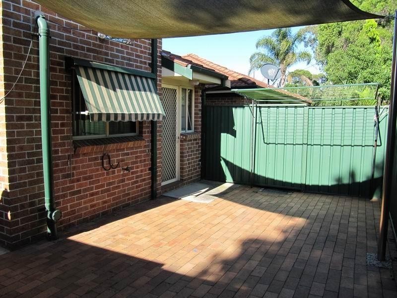 7/3 Carinya Place, Moorebank NSW 2170