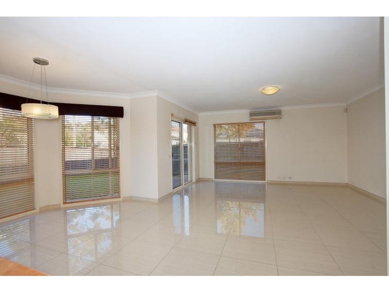 68 Latina Circuit, Prestons NSW 2170