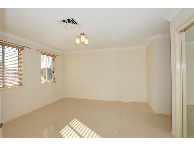 68 Latina Circuit, Prestons NSW 2170