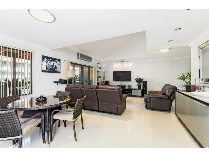 28/9-11 Bathurst Street, Liverpool NSW 2170