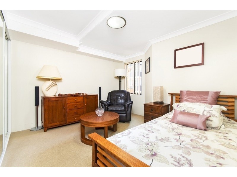 28/9-11 Bathurst Street, Liverpool NSW 2170
