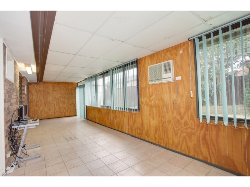 4 Eucumbene Place, St Clair NSW 2759