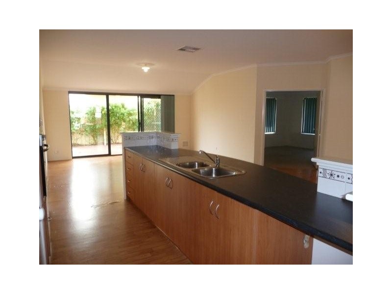 204 North Liverpool Road, Green Valley NSW 2168