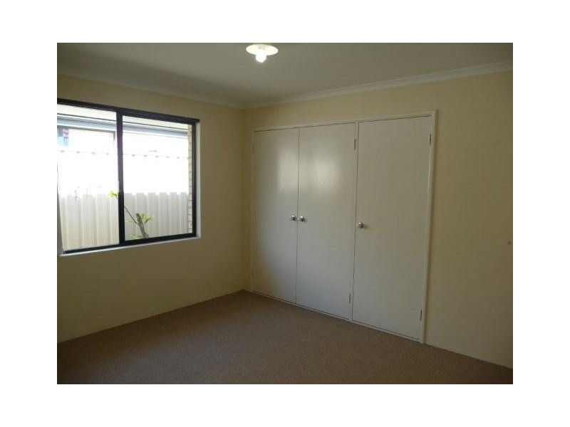 204 North Liverpool Road, Green Valley NSW 2168