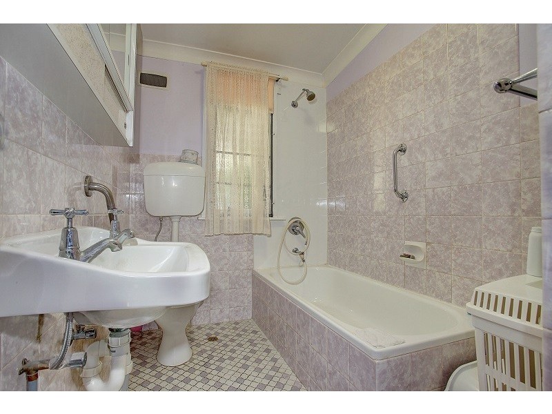 111 Willan Drive, Cartwright NSW 2168