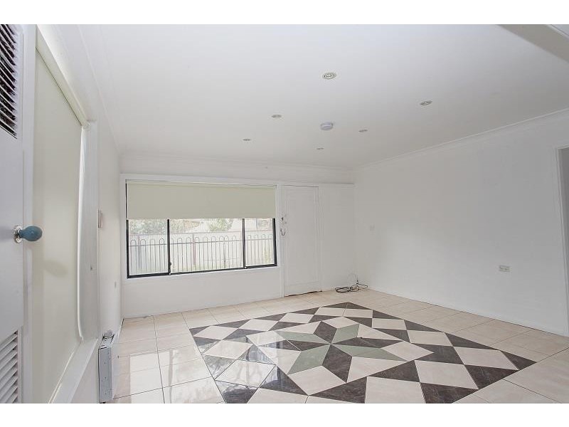 8 Isa Place, Cartwright, Cartwright NSW 2168