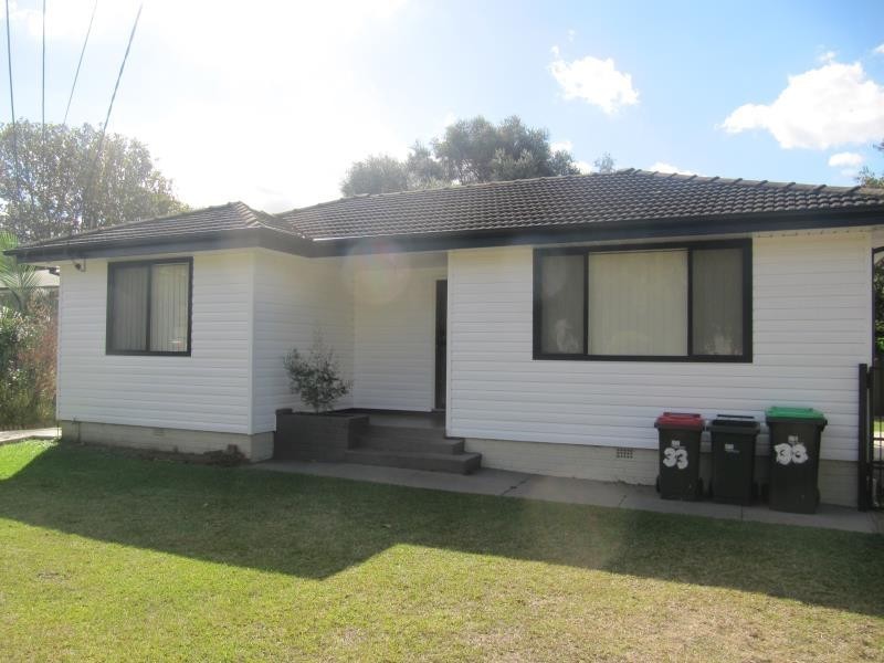 33 Nicholls Street, Warwick Farm NSW 2170