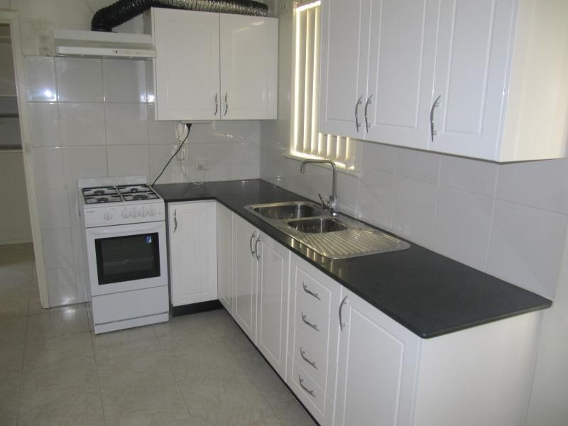 33 Nicholls Street, Warwick Farm NSW 2170