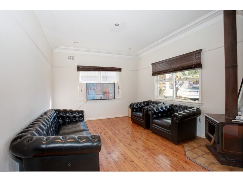 11 Twentieth Avenue, Hoxton Park NSW 2171
