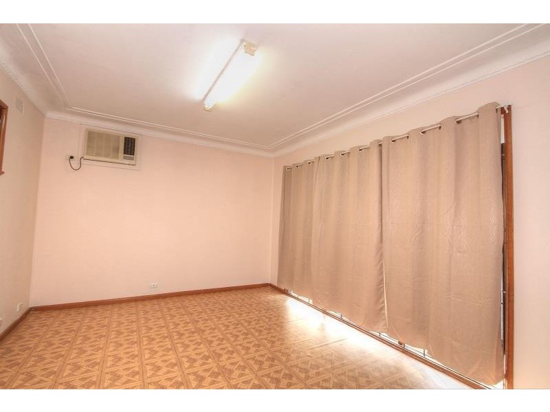 30 Pirie Street, Liverpool NSW 2170