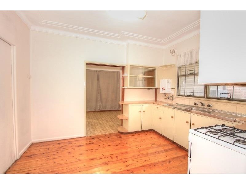 30 Pirie Street, Liverpool NSW 2170