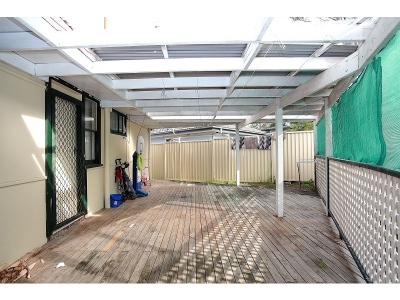 15 Aberdeen Road, Busby NSW 2168