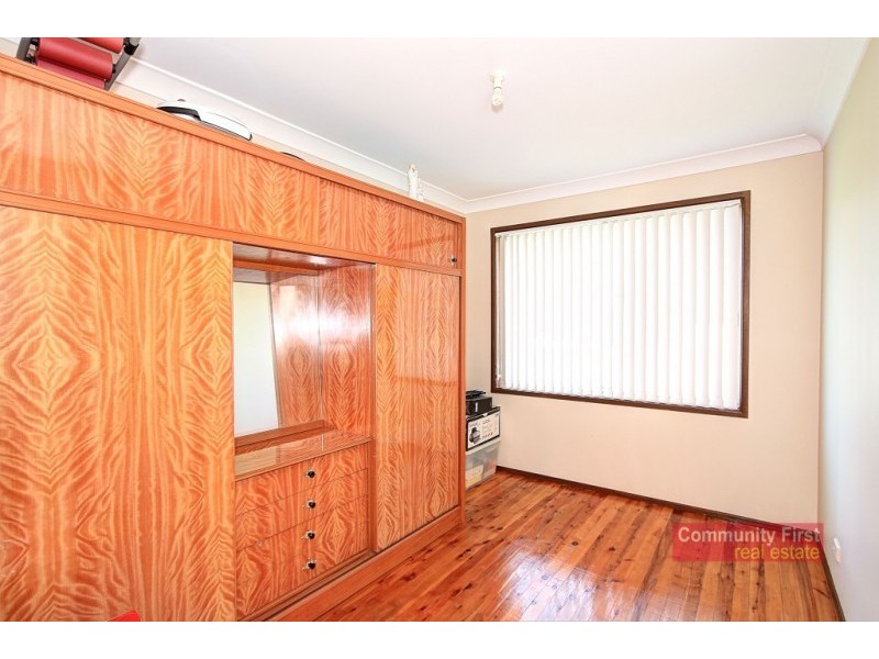 15 Galloway Street, Bossley Park NSW 2176