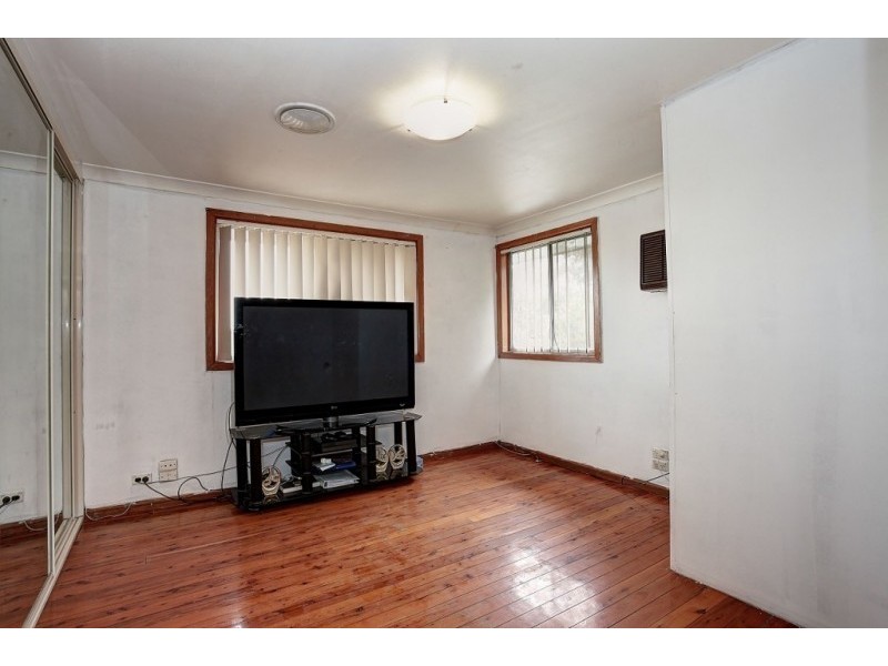 16 Friesian Street, Busby NSW 2168