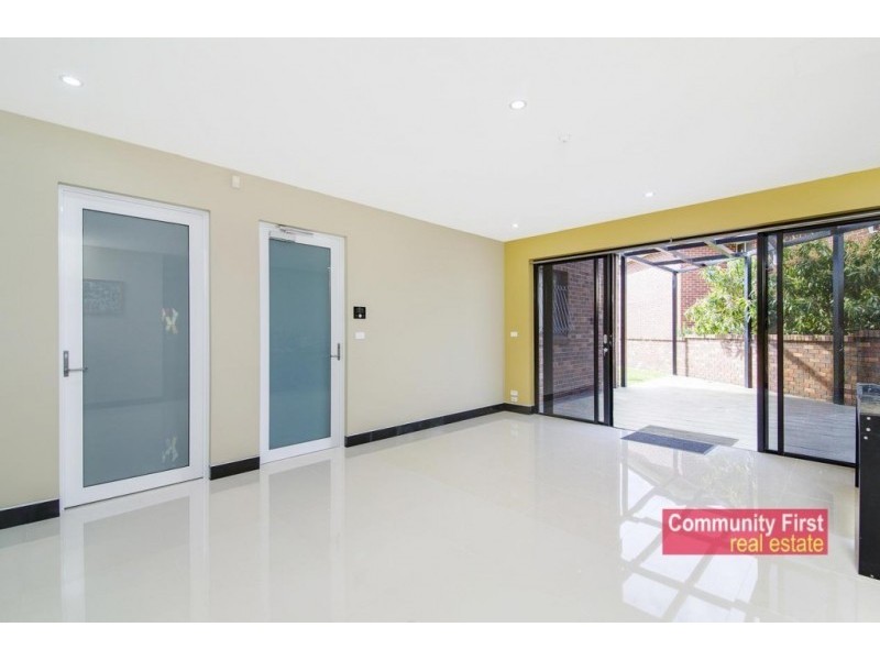 72 Granville Street, Fairfield NSW 2165