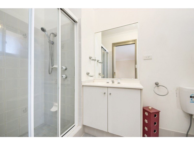 9 Cave Close, Green Valley NSW 2168