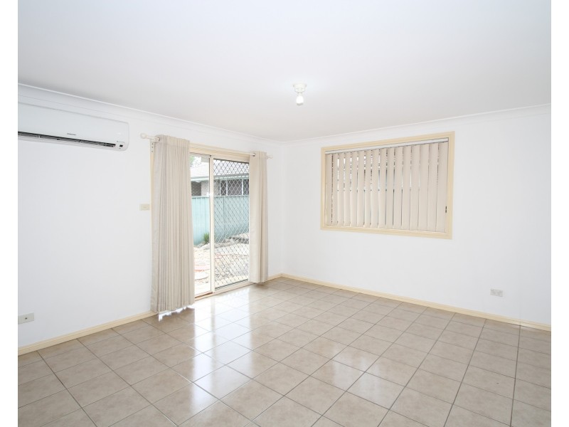 4/162-164 Chifley Street, Wetherill Park NSW 2164