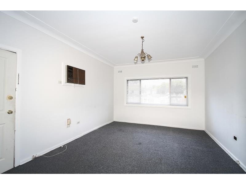 18 Tobruk Avenue, Liverpool NSW 2170