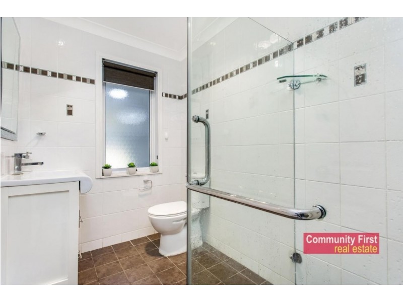 42 Kendee Street, Sadleir NSW 2168