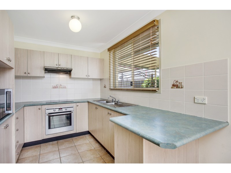 12 Blackburn Avenue, West Hoxton NSW 2171