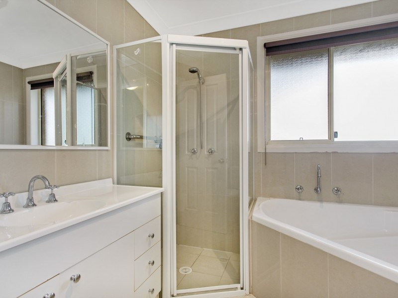 1/92 Kendall Drive, Casula NSW 2170