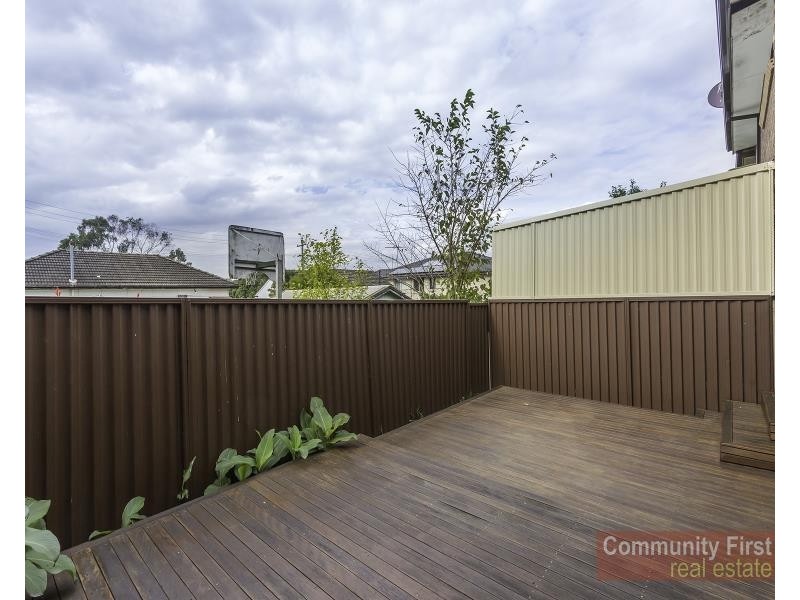 5/100 Hoxton Park Road, Lurnea NSW 2170