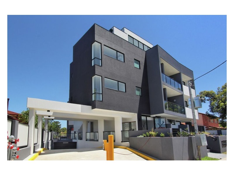 5/4 Mayberry Crescent, Liverpool NSW 2170