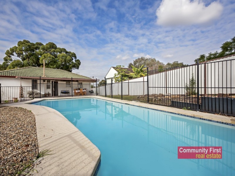 27 Aberdeen Road, Busby NSW 2168