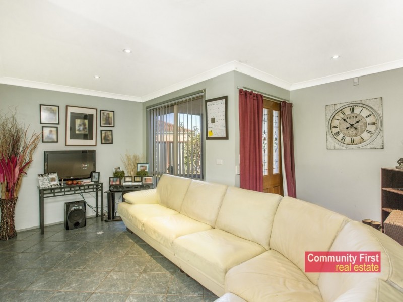 19 Lismore Street, Hoxton Park NSW 2171