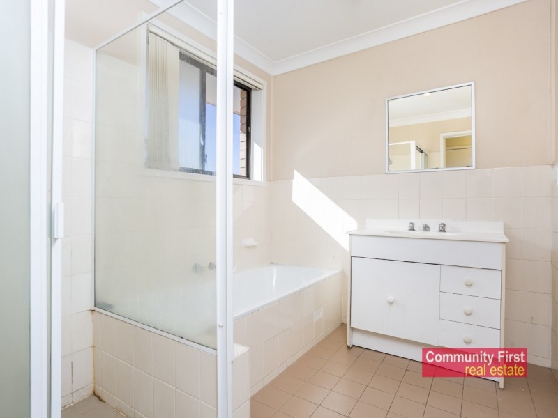 2/5-9 William Street, Lurnea NSW 2170