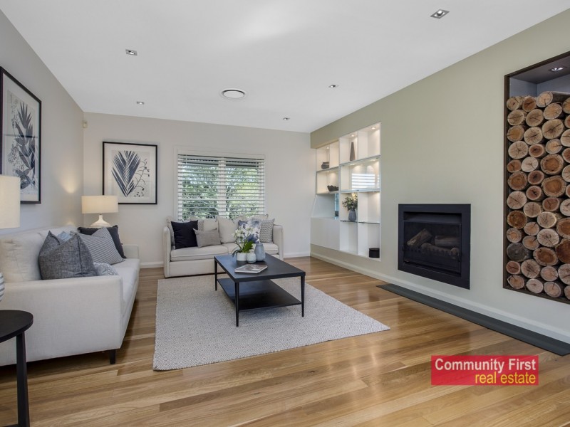 22 Benwerrin Crescent, Grasmere NSW 2570