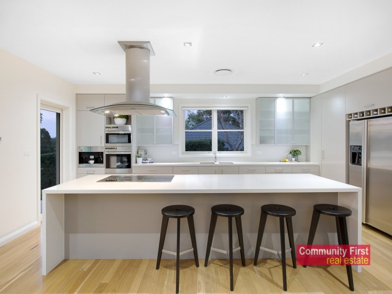 22 Benwerrin Crescent, Grasmere NSW 2570