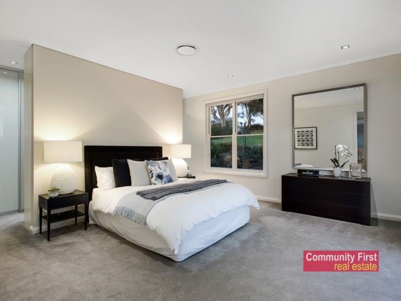 22 Benwerrin Crescent, Grasmere NSW 2570