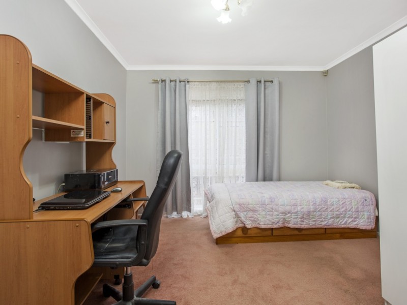 38 Esk Avenue, Green Valley NSW 2168