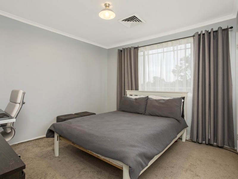 38 Esk Avenue, Green Valley NSW 2168