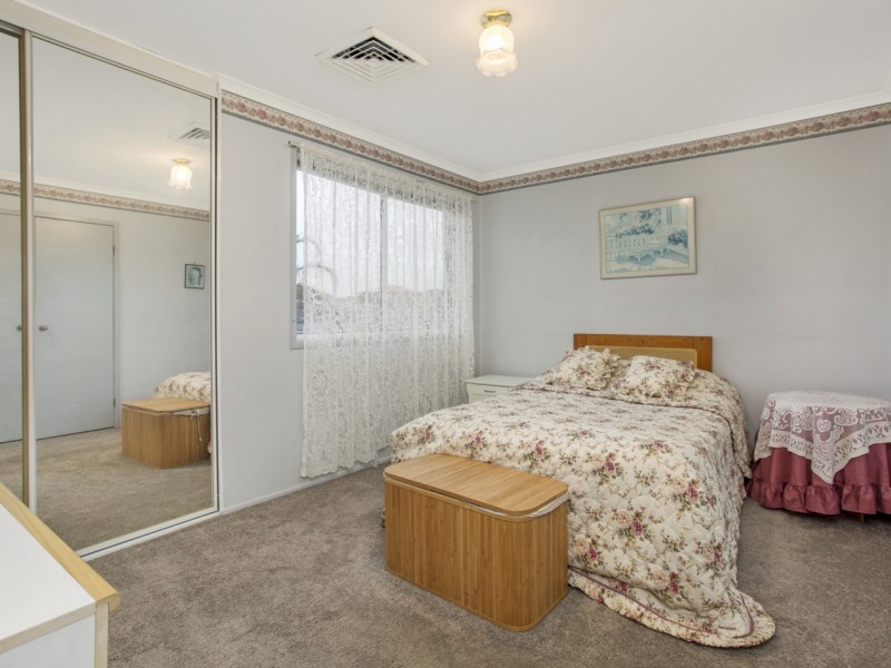 38 Esk Avenue, Green Valley NSW 2168