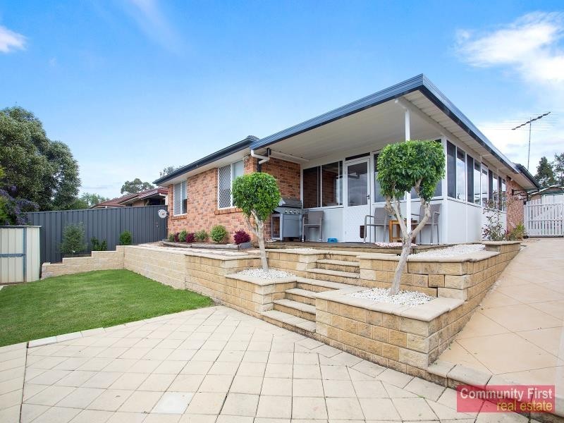 7 Scobie Place, Mount Annan NSW 2567