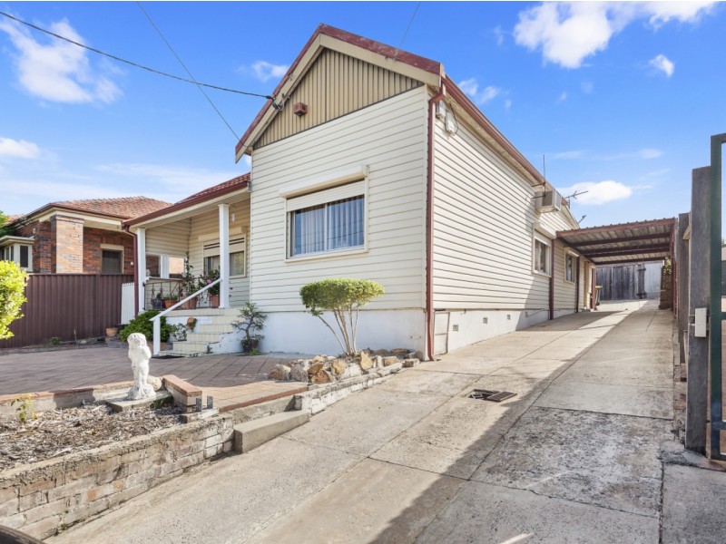 135 Bexley Road, Earlwood NSW 2206