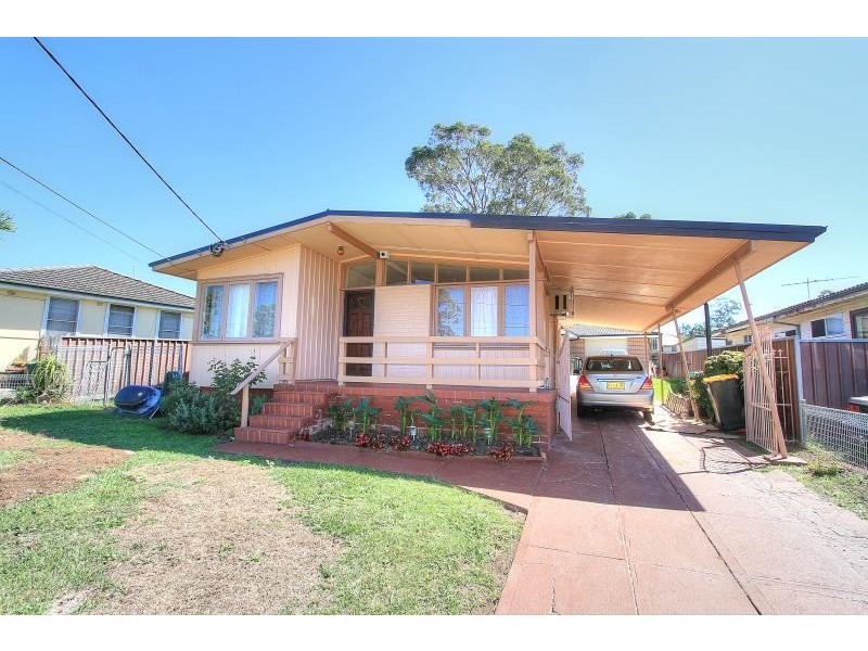 30 Boonoke Crescent, Miller NSW 2168