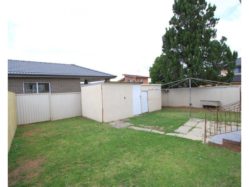 96 The Boulevarde, Fairfield Heights NSW 2165
