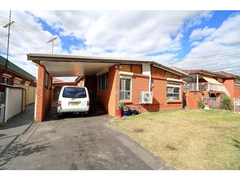 10 Bird Avenue, Lurnea NSW 2170