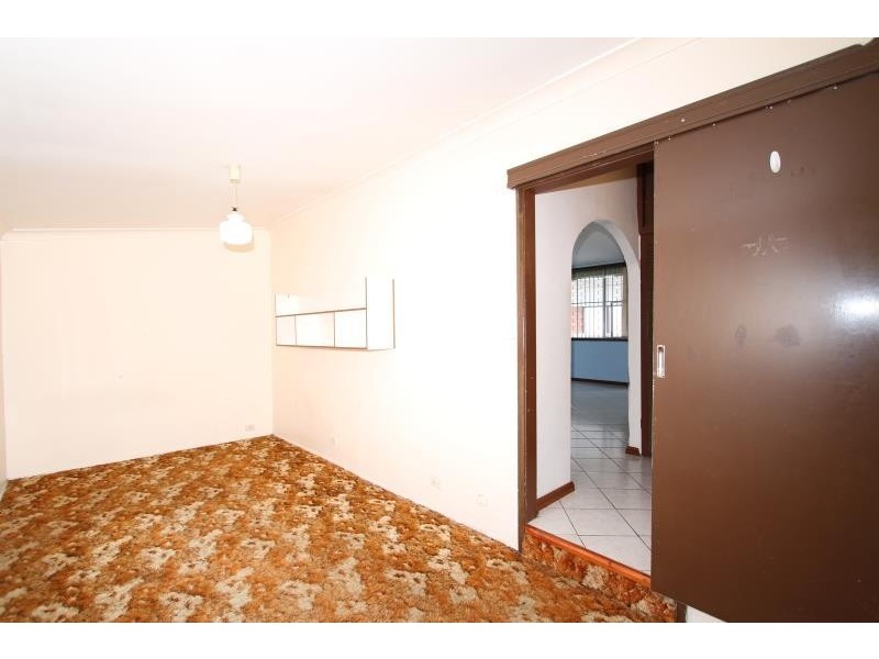 10 Bird Avenue, Lurnea NSW 2170