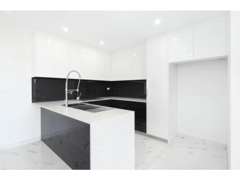 5/4 Mayberry Crescent, Liverpool NSW 2170