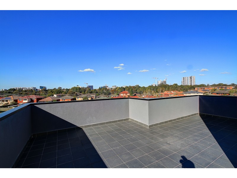 9/4 Mayberry Crescent, Liverpool NSW 2170