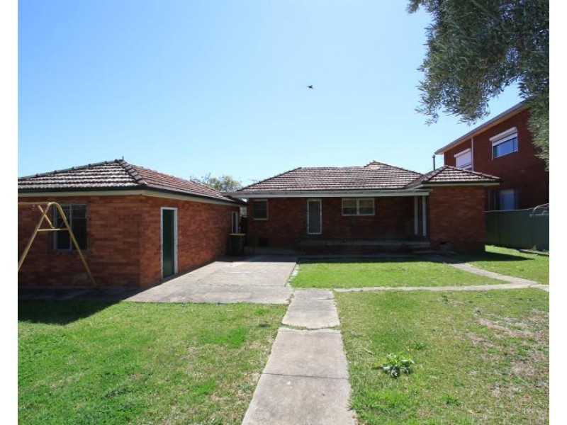 4 Danalam Street, Liverpool NSW 2170