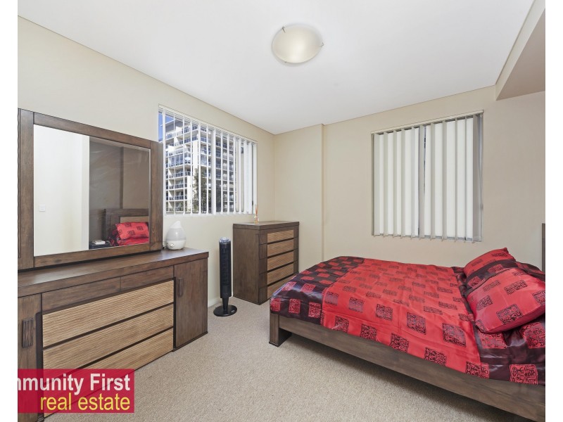 12/2-4 George Street, Warwick Farm NSW 2170