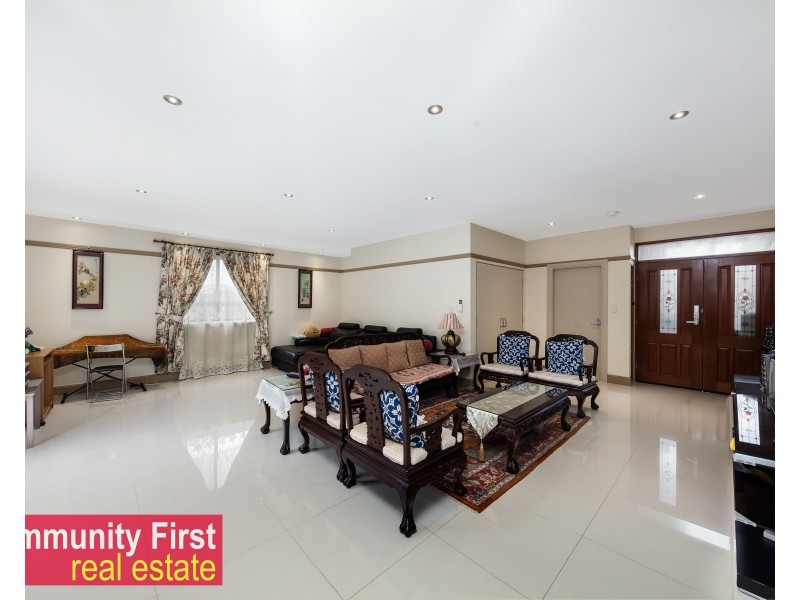 33 West Street, Lurnea NSW 2170