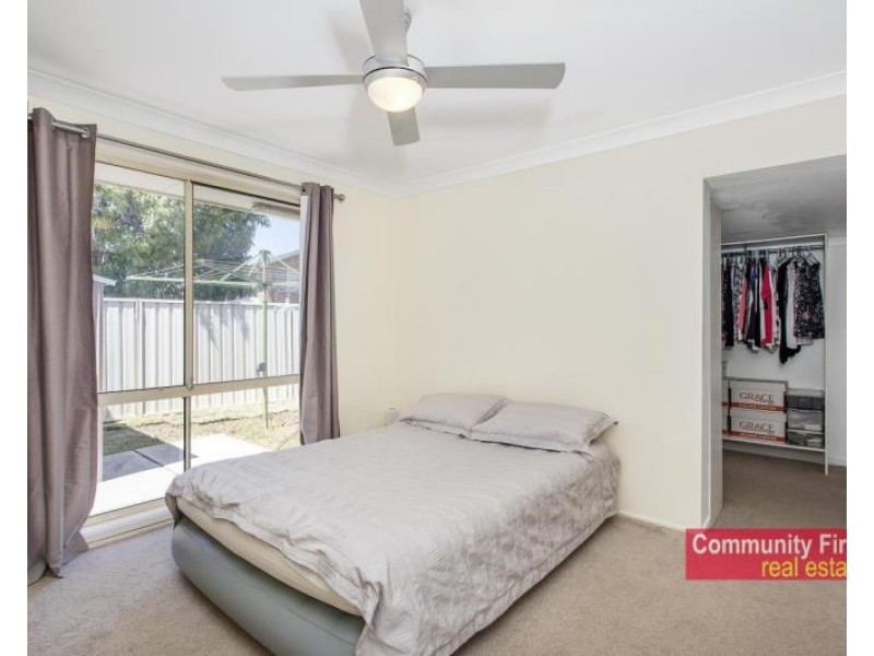 12 Tamworth Crescent, Hoxton Park NSW 2171