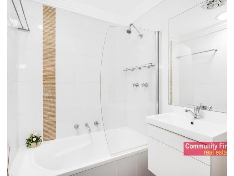 12 Tamworth Crescent, Hoxton Park NSW 2171