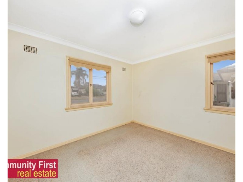 30 Eureka Crescent, Sadleir NSW 2168